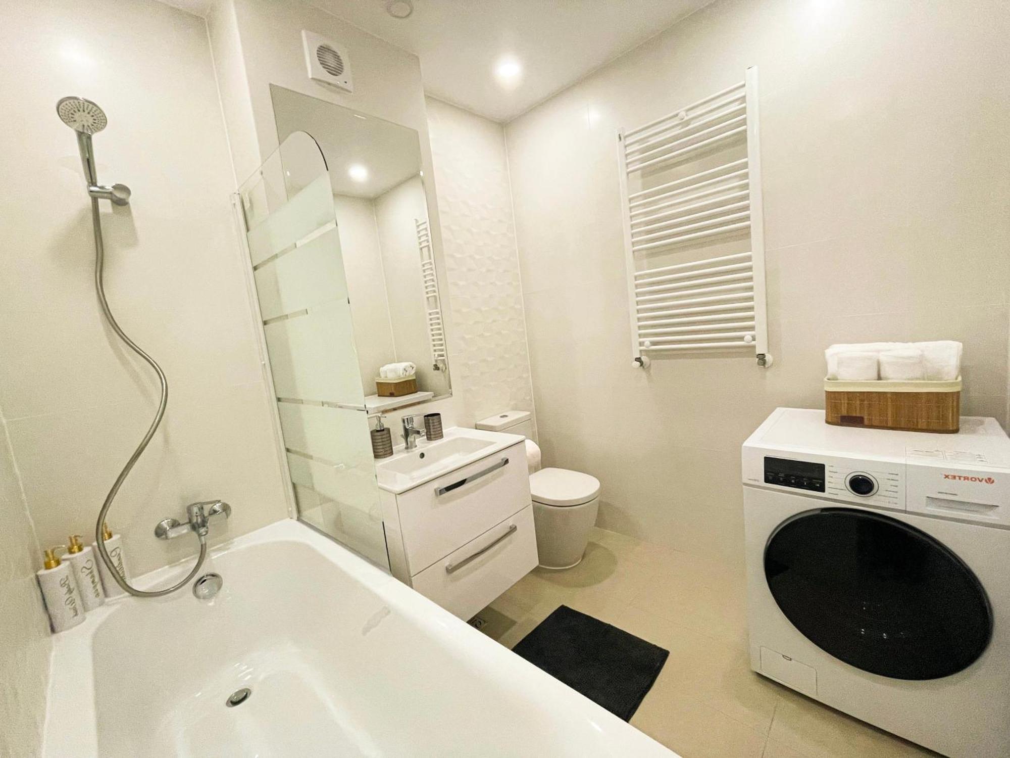 Metropolis Elegance Apartman Bukarest Kültér fotó