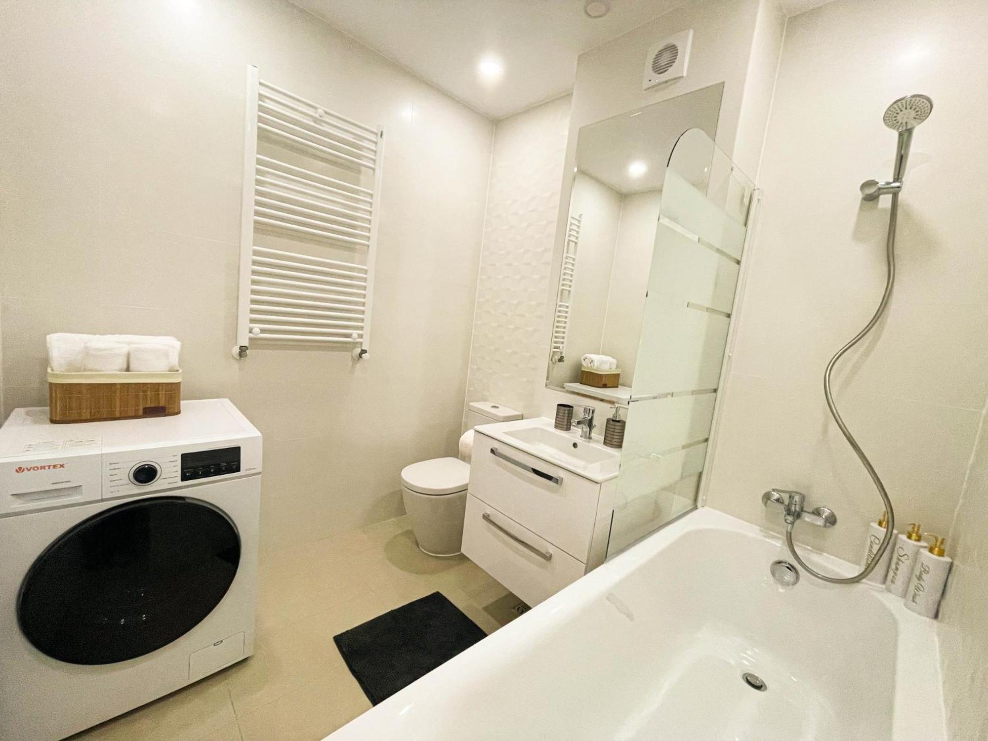 Metropolis Elegance Apartman Bukarest Kültér fotó